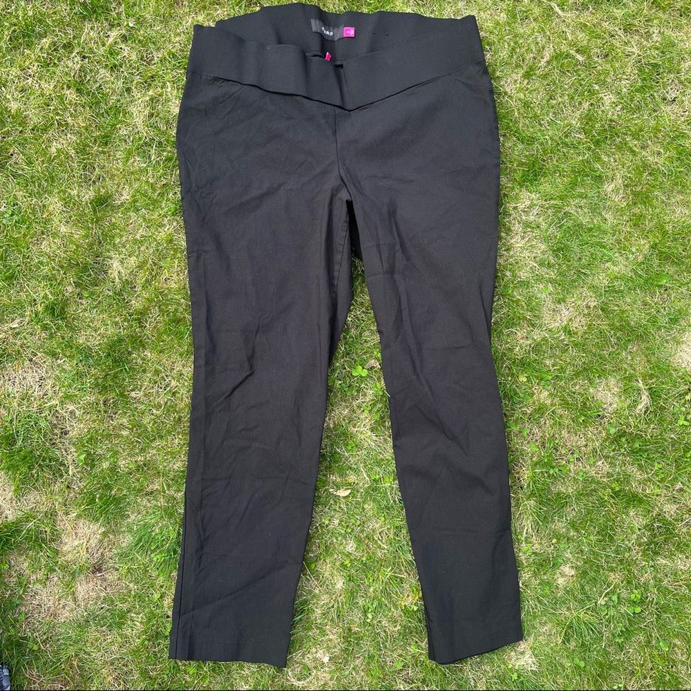 Torrid black skinny pointe work pants